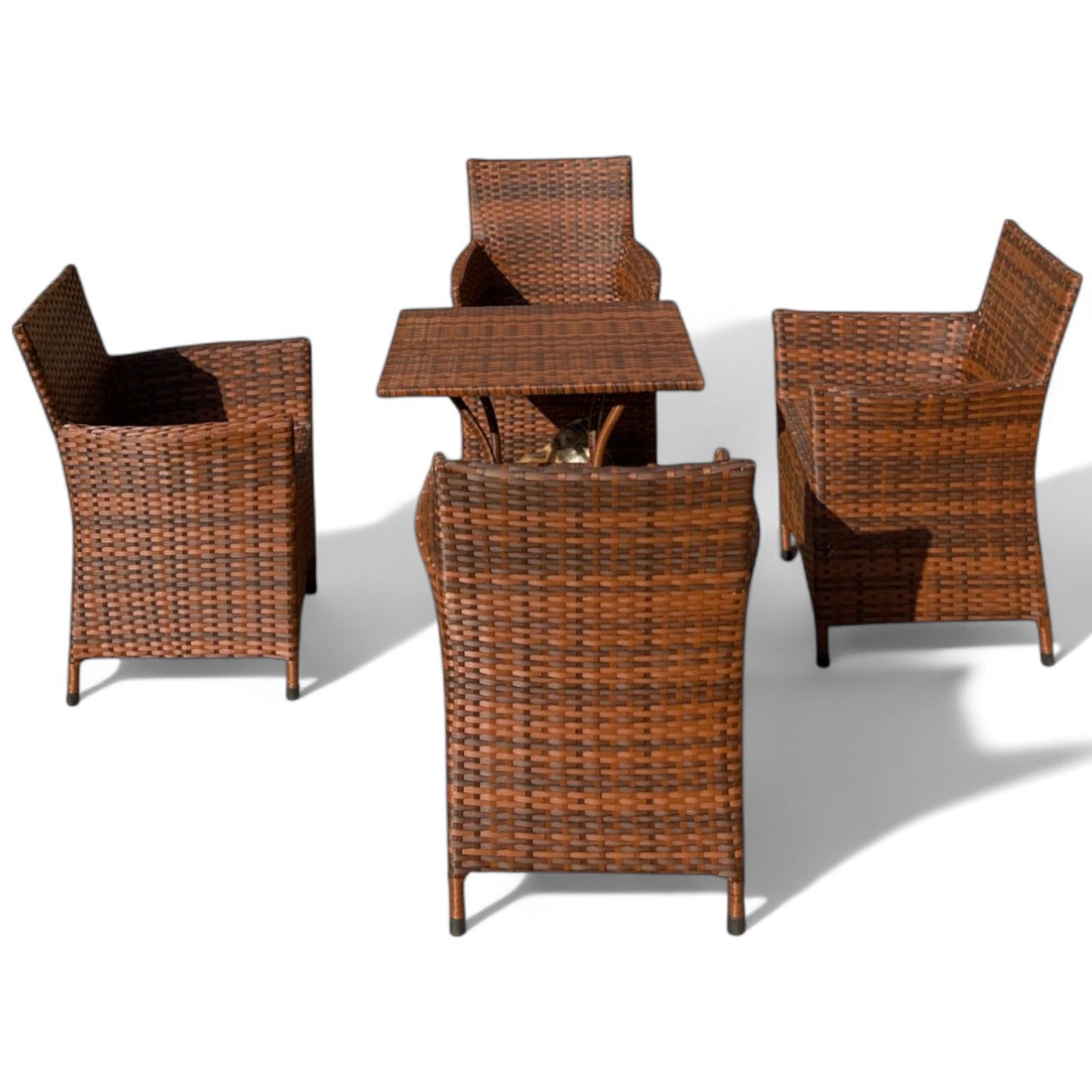 Studio Set – Elegant Outdoor Dining for Four