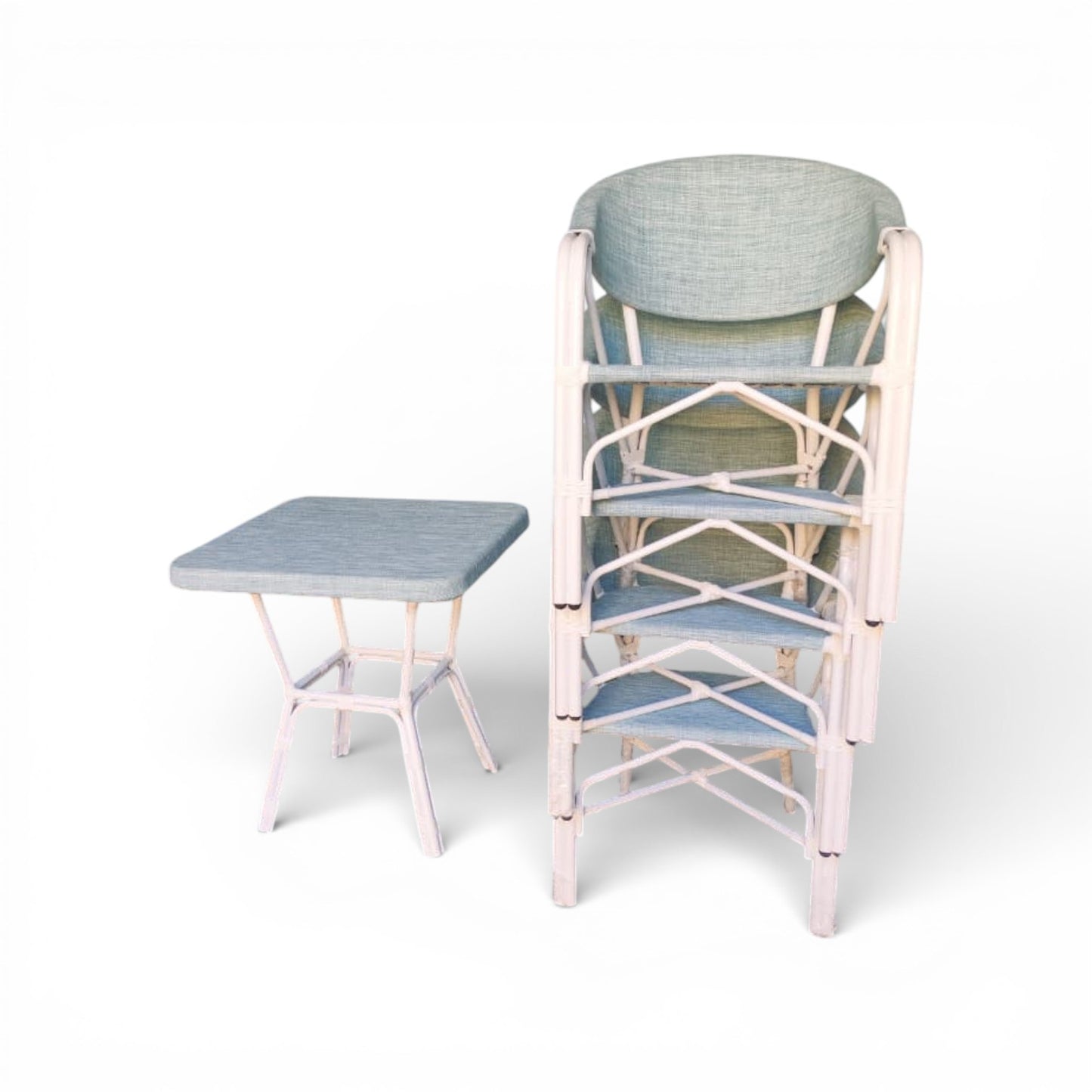 RiO Outdoor Set – Lightweight Elegance for Four.