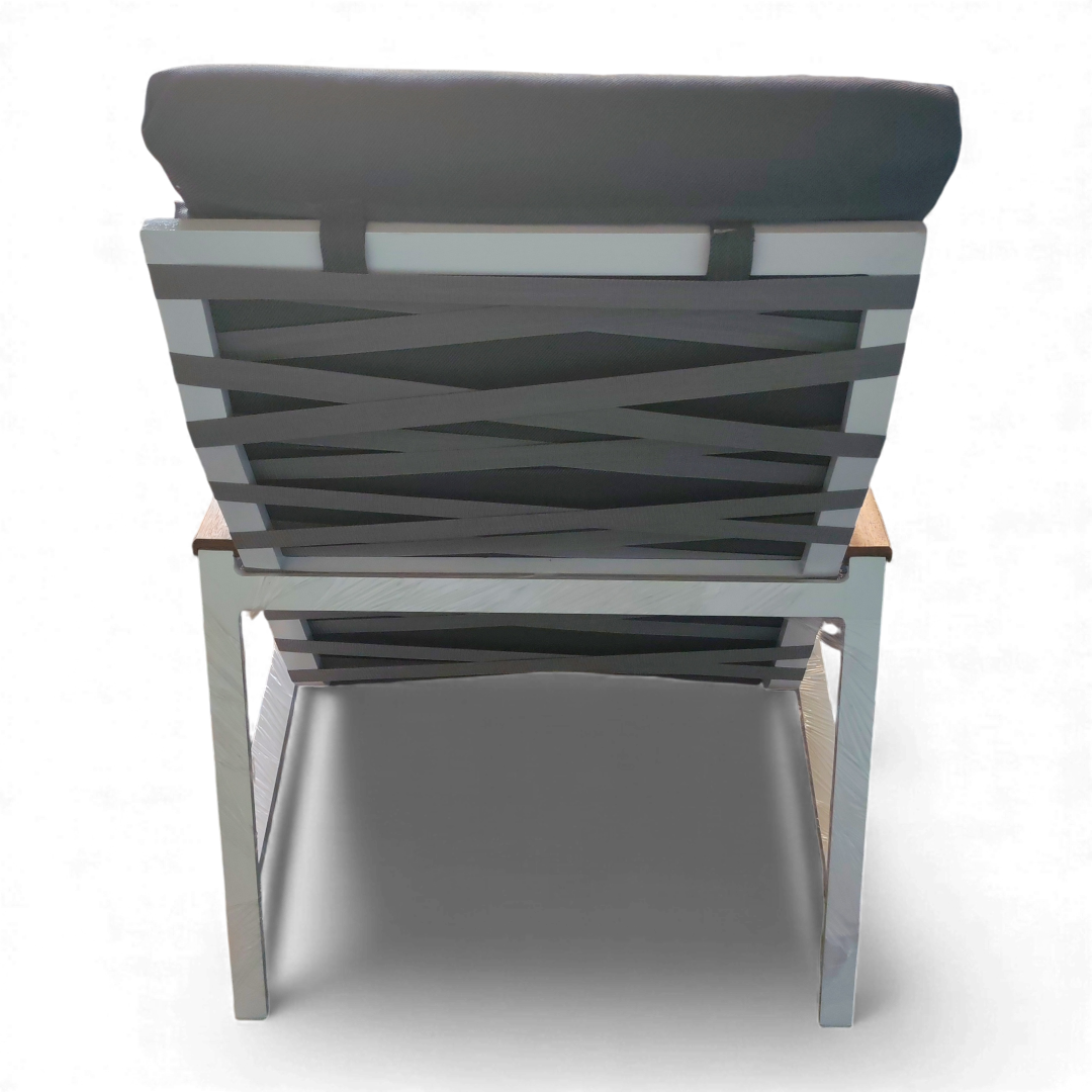 Livano Chair – Outdoor Relaxation Redefined