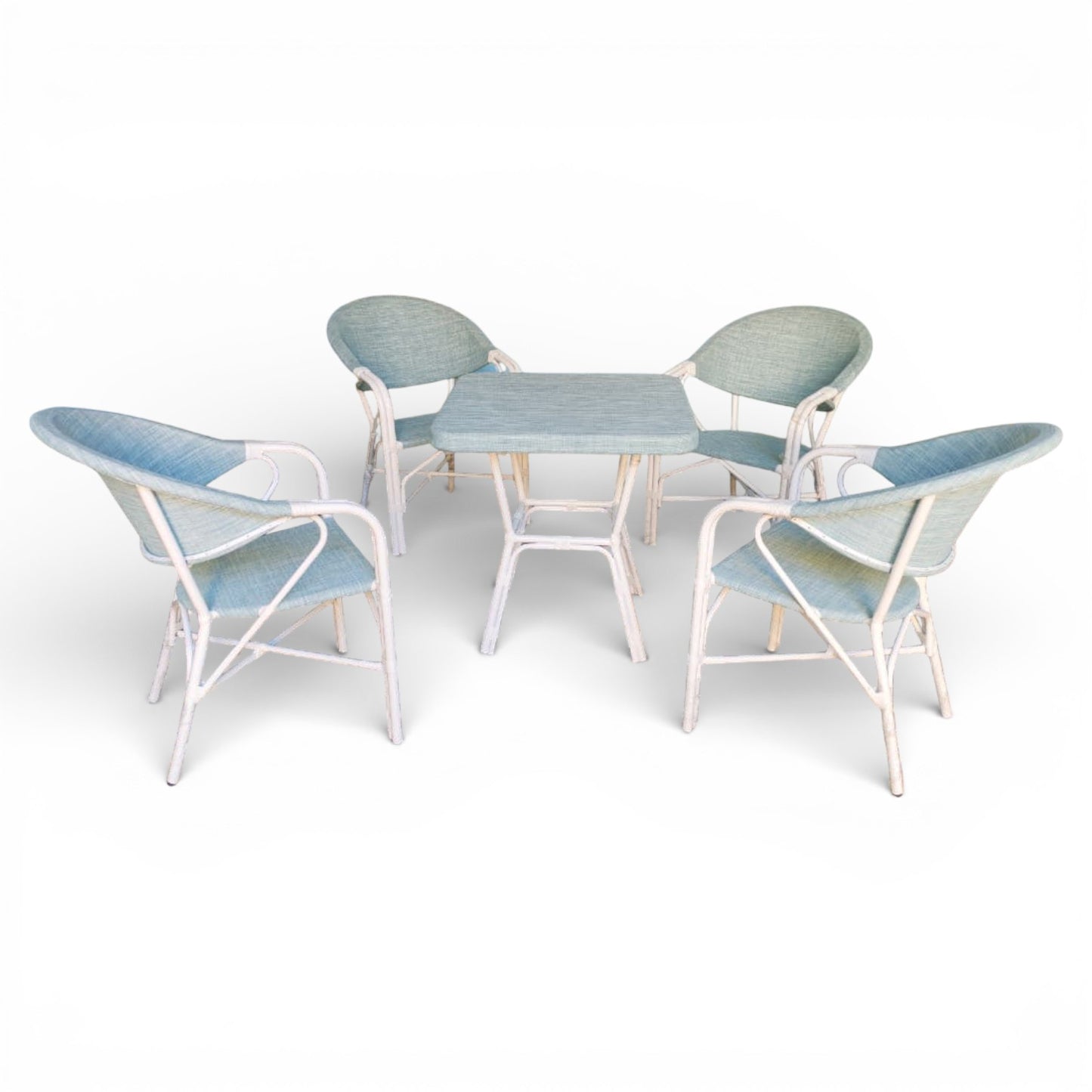 RiO Outdoor Set – Lightweight Elegance for Four.