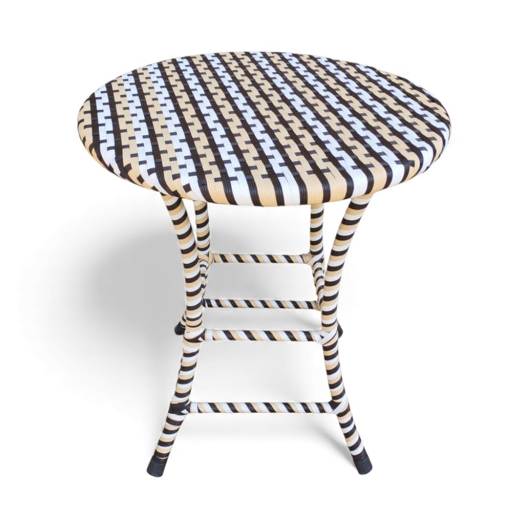 طقم ميني بيسترو – أناقة بسيطة للمساحات الصغيرة 