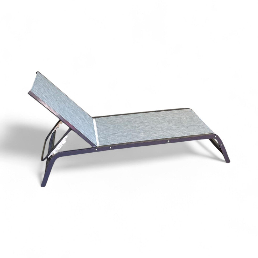 شازلونج ريڤا – استرخي ببساطة راقية