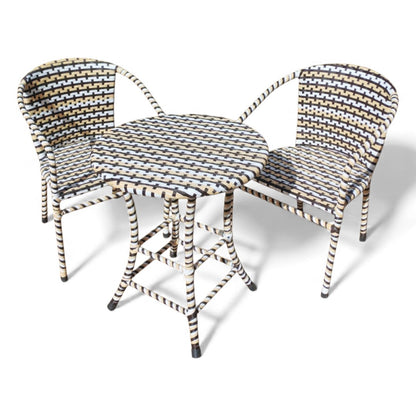 طقم ميني بيسترو – أناقة بسيطة للمساحات الصغيرة 