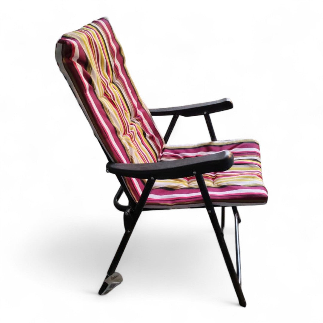 كرسي ريلاكس سترايب القابل للطي – ألوان مبهجة… راحة في كل مكان