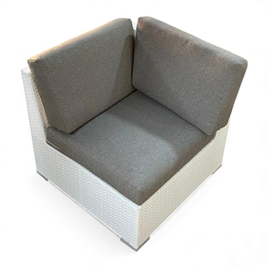 ركنة المماليك العائليه – فخامة شرقية بروح عصرية للمساحات الخارجية