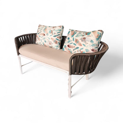 طقم دريم - تصميم أنيق يكمّل كل مساحة داخلية أو خارجية.