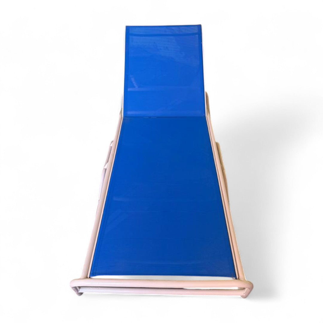 شازلونج أكوا – استرخاء بأناقة وقوة