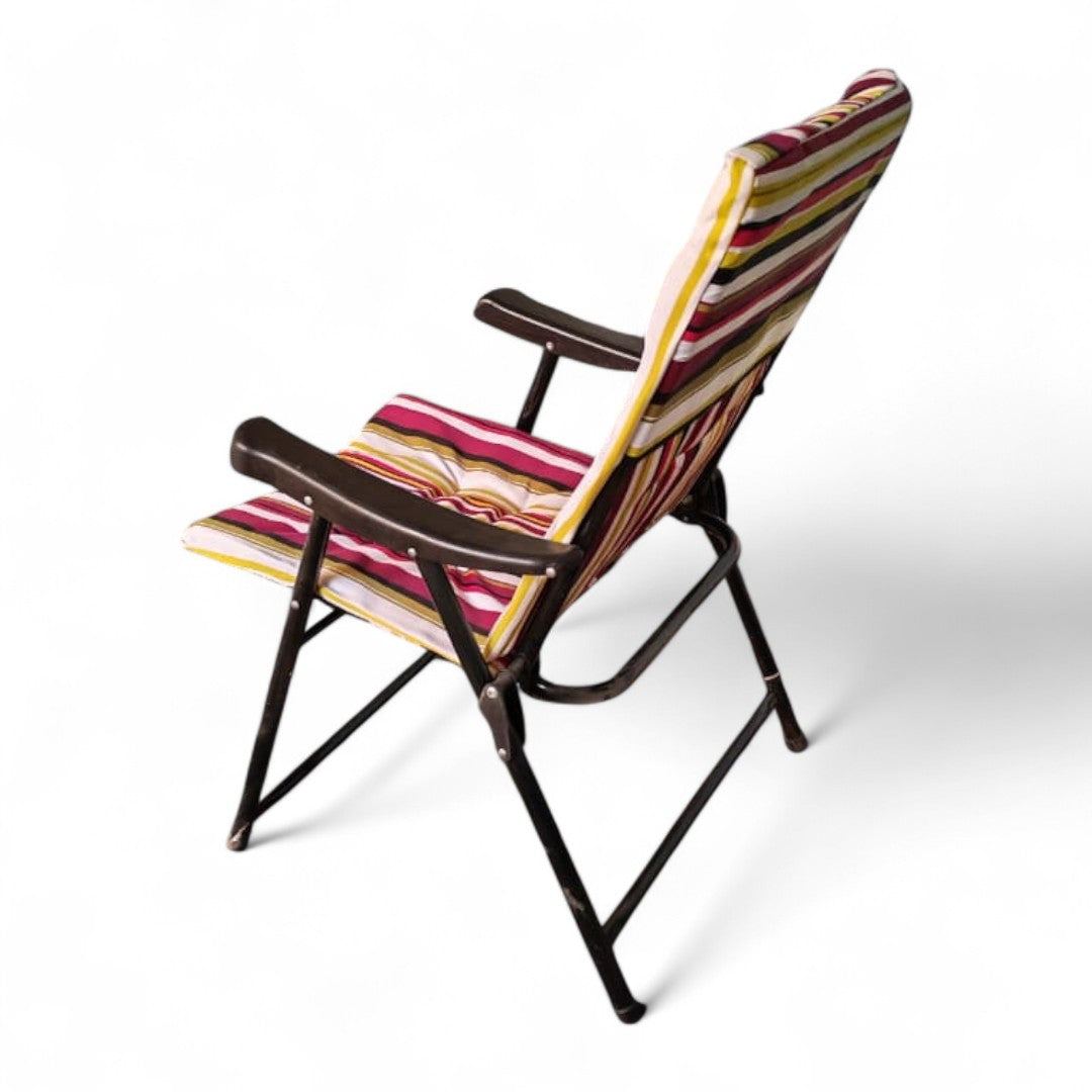 كرسي ريلاكس سترايب القابل للطي – ألوان مبهجة… راحة في كل مكان