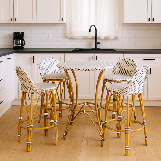 طقم بيسترو تشارم - قعدة بار بطابع باريسي