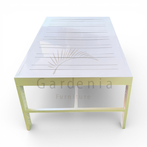 ترابيزة بيور لاين – بساطة عصرية بخامة عملية