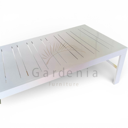 ترابيزة بيور لاين – بساطة عصرية بخامة عملية